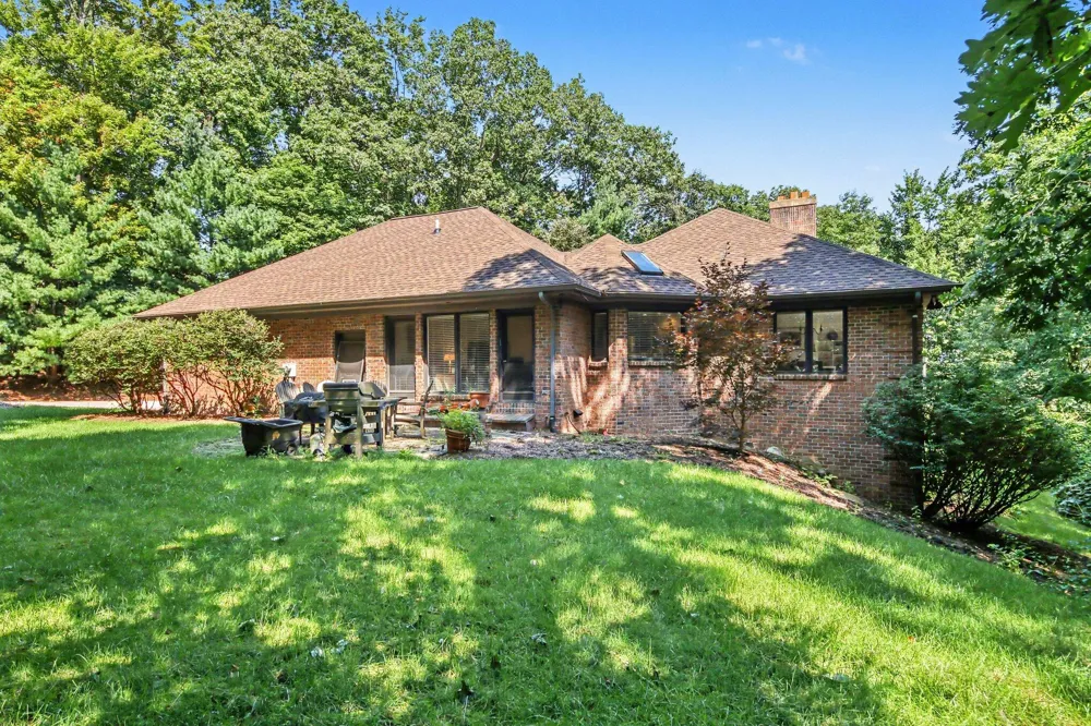5075 Spring Ridge Drive NE Ada Township, MI 49301