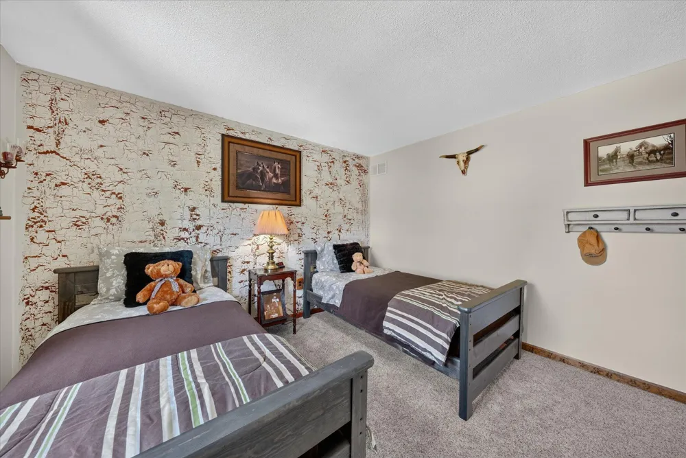 41727 Wayside Drive Canton Charter Township, MI 48187