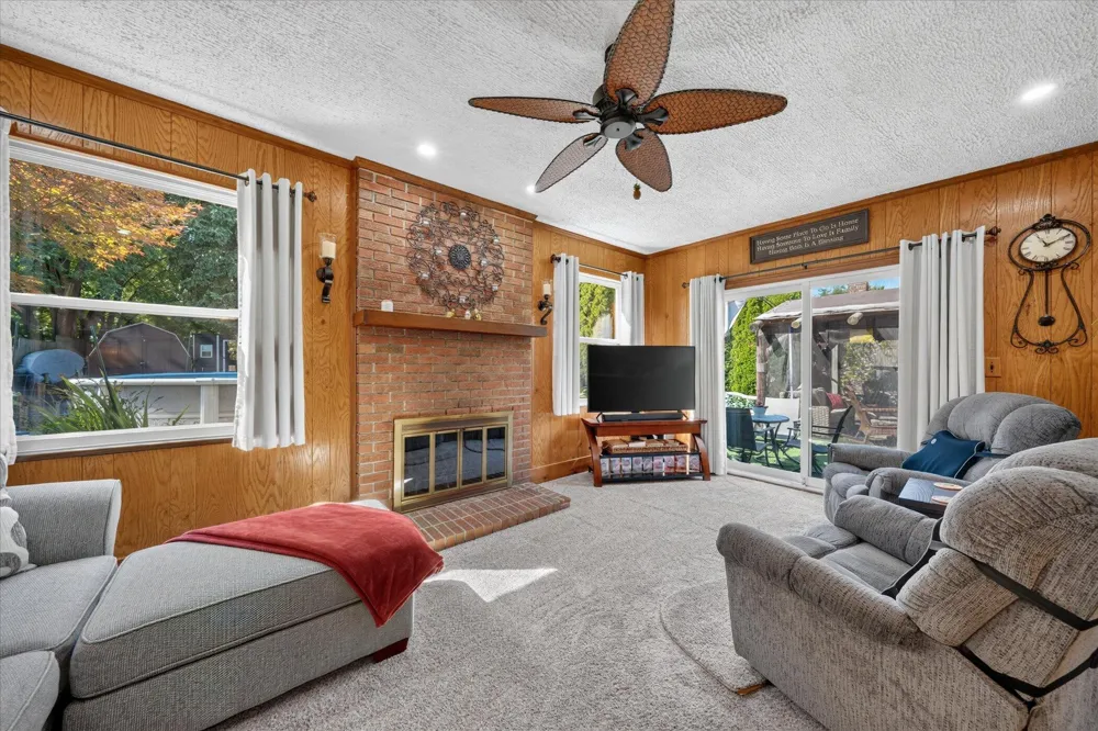 41727 Wayside Drive Canton Charter Township, MI 48187