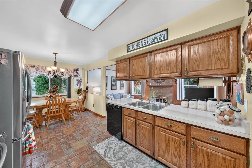 41727 Wayside Drive Canton Charter Township, MI 48187