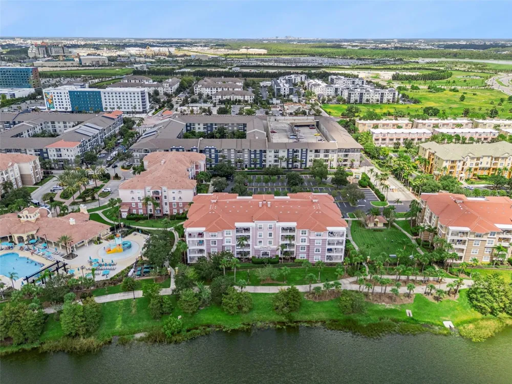 4840 CAYVIEW AVENUE #405 Orlando, FL 32819