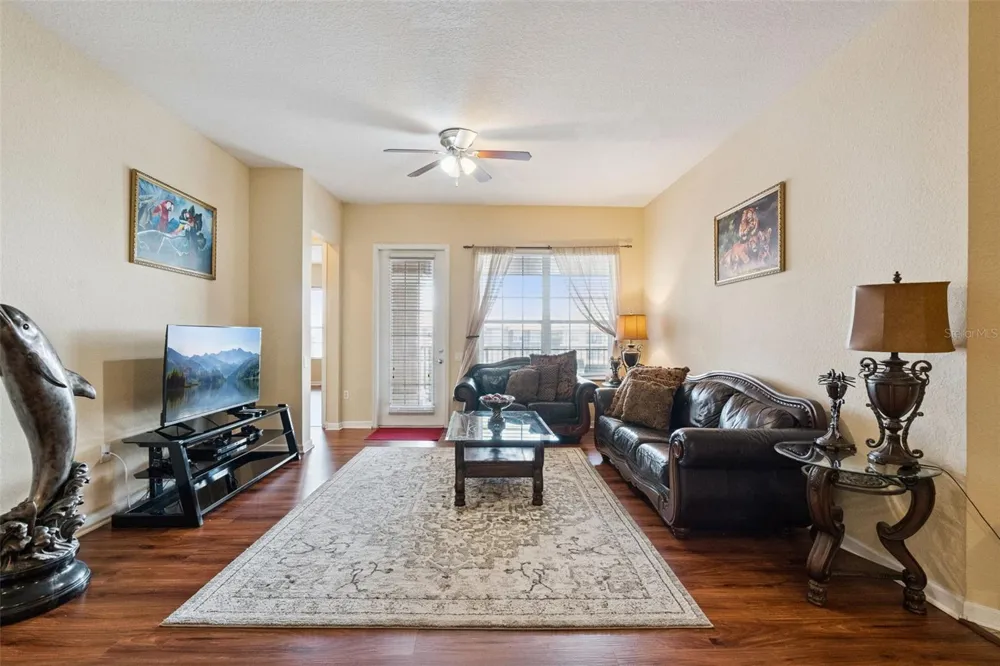 4840 CAYVIEW AVENUE #405 Orlando, FL 32819