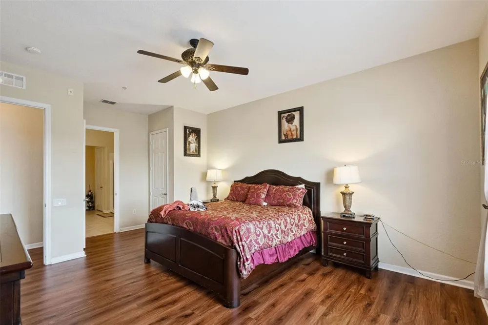 4840 CAYVIEW AVENUE #405 Orlando, FL 32819