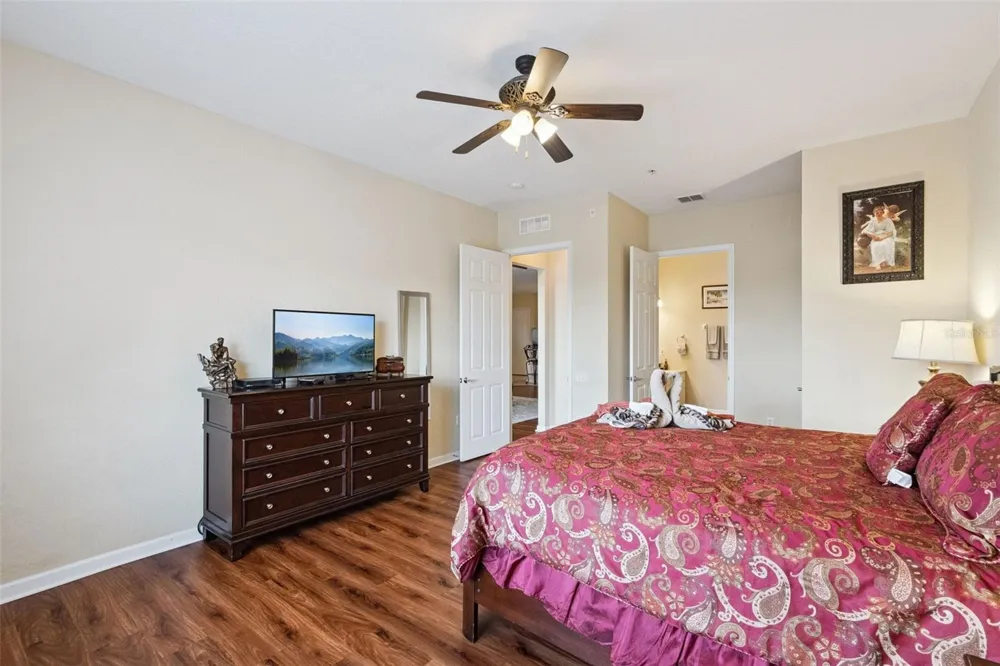 4840 CAYVIEW AVENUE #405 Orlando, FL 32819