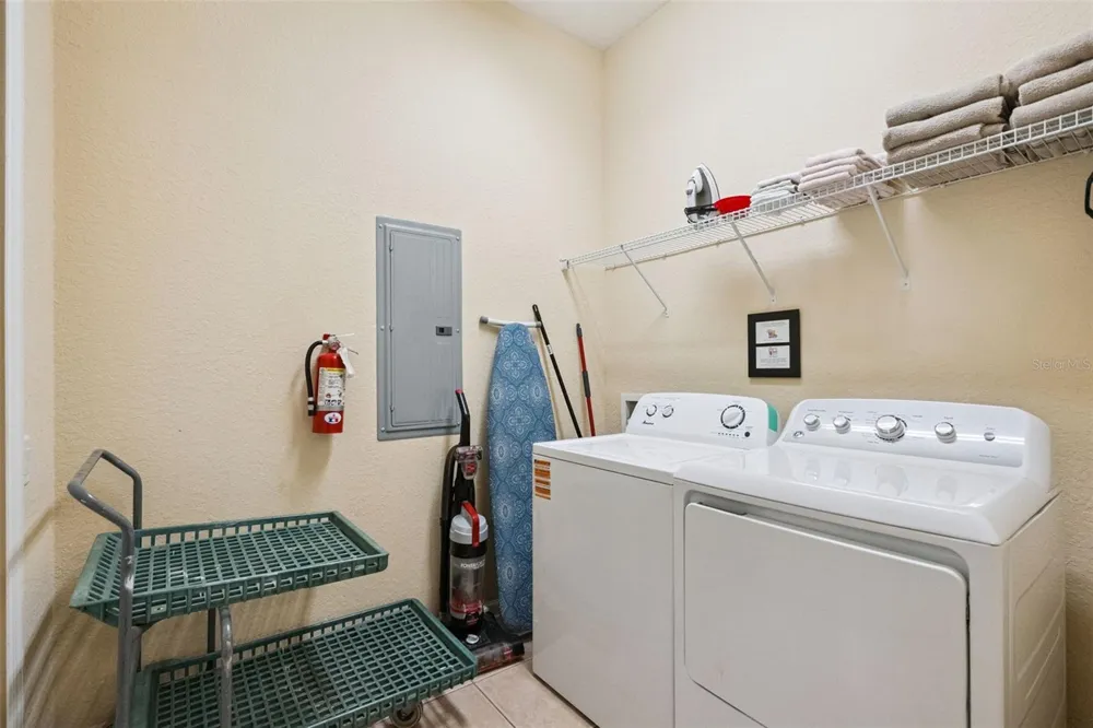 4840 CAYVIEW AVENUE #405 Orlando, FL 32819