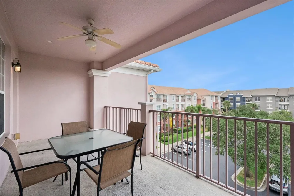 4840 CAYVIEW AVENUE #405 Orlando, FL 32819