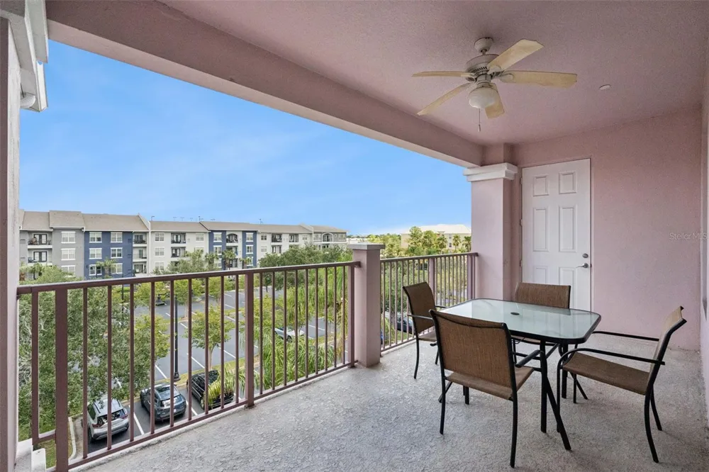 4840 CAYVIEW AVENUE #405 Orlando, FL 32819