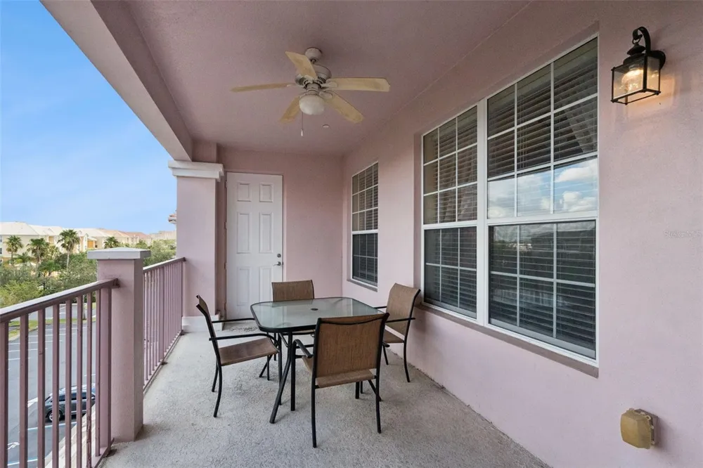 4840 CAYVIEW AVENUE #405 Orlando, FL 32819