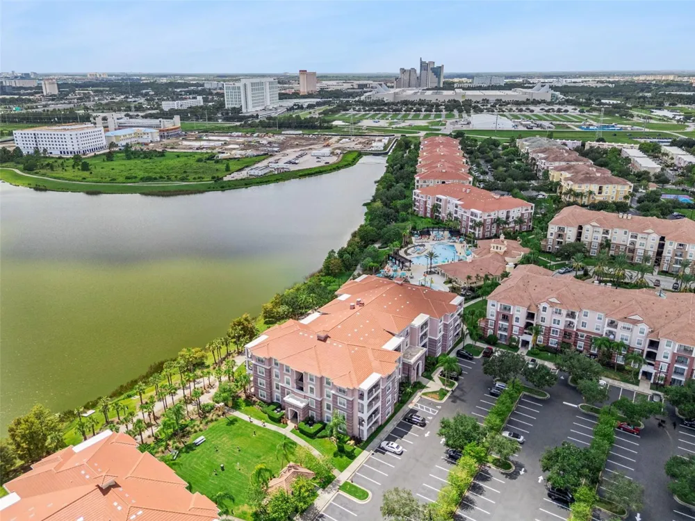 4840 CAYVIEW AVENUE #405 Orlando, FL 32819