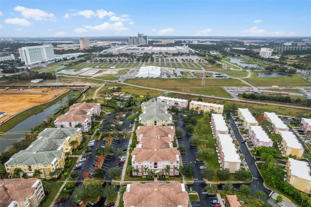 4840 CAYVIEW AVENUE #405 Orlando, FL 32819
