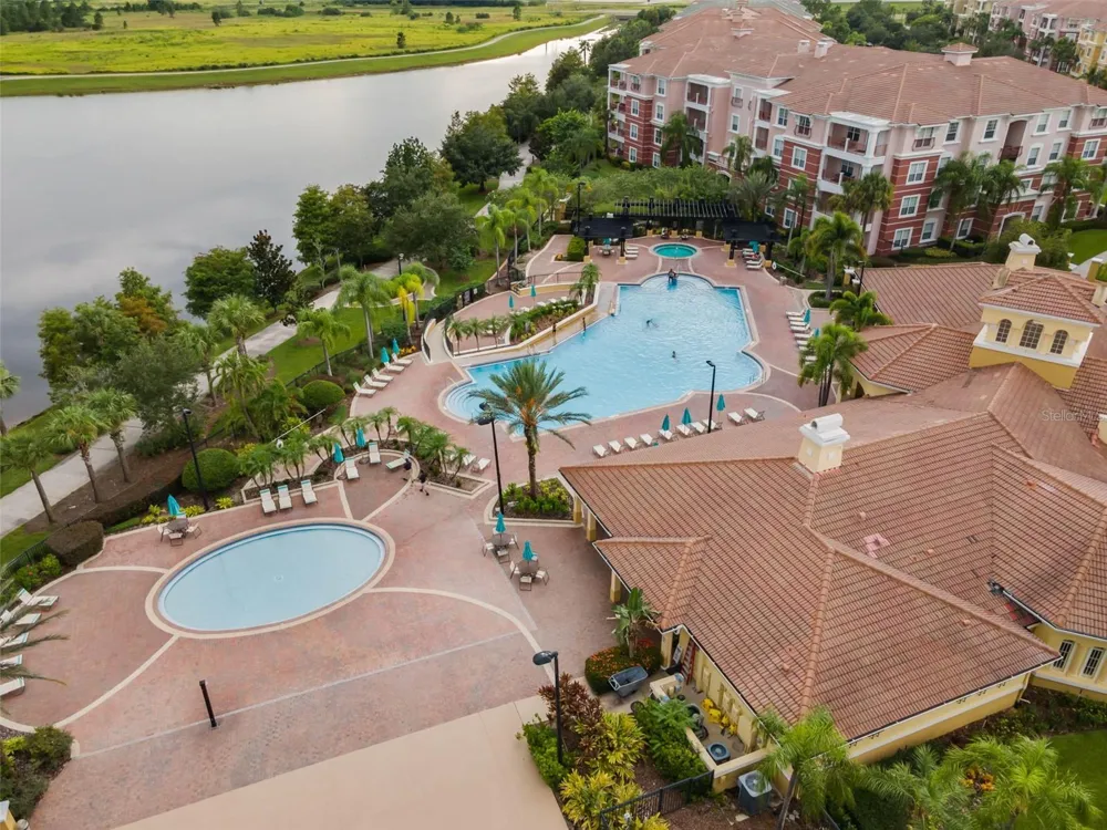 4840 CAYVIEW AVENUE #405 Orlando, FL 32819
