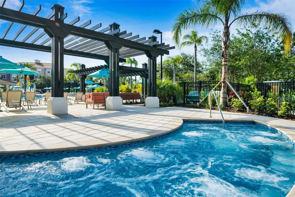 4840 CAYVIEW AVENUE #405 Orlando, FL 32819