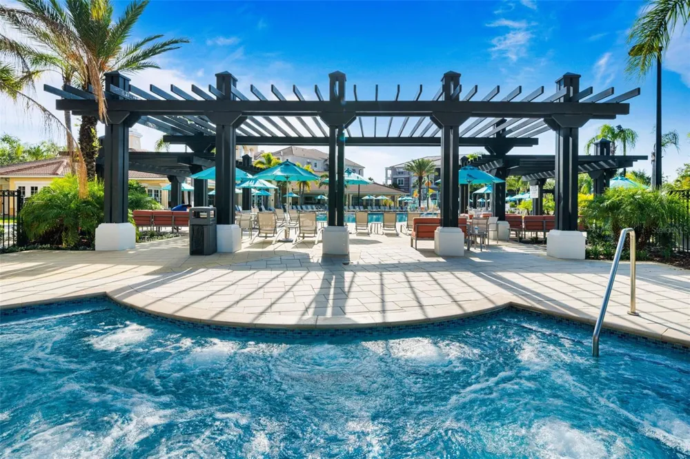 4840 CAYVIEW AVENUE #405 Orlando, FL 32819