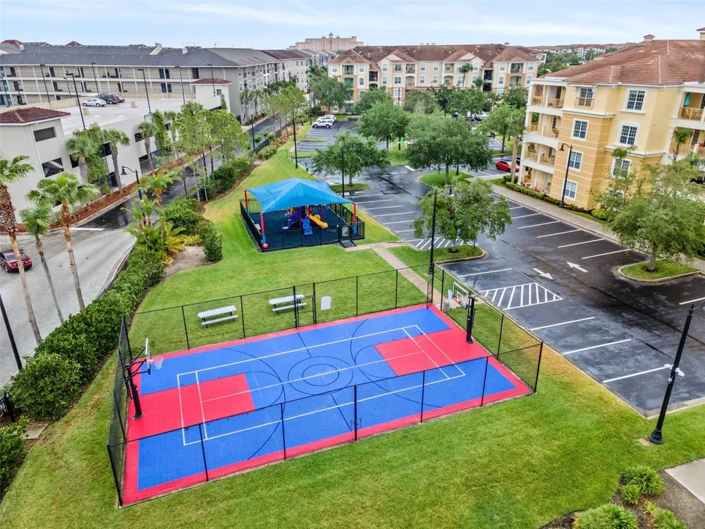 4840 CAYVIEW AVENUE #405 Orlando, FL 32819