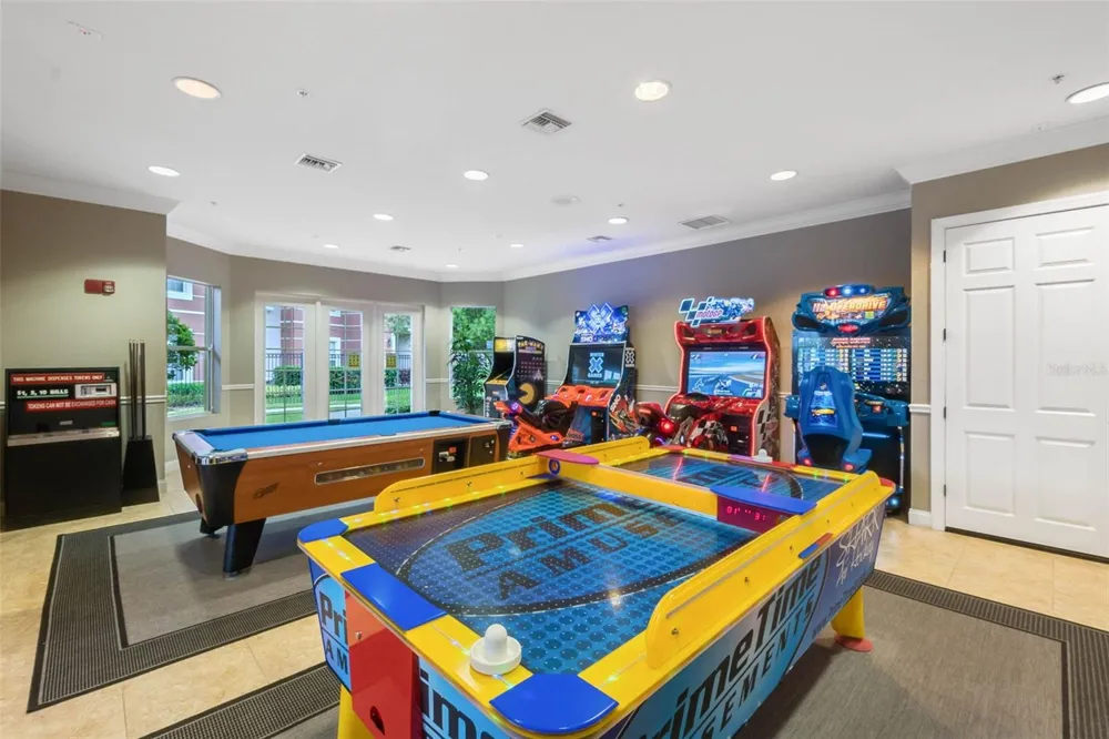 4840 CAYVIEW AVENUE #405 Orlando, FL 32819
