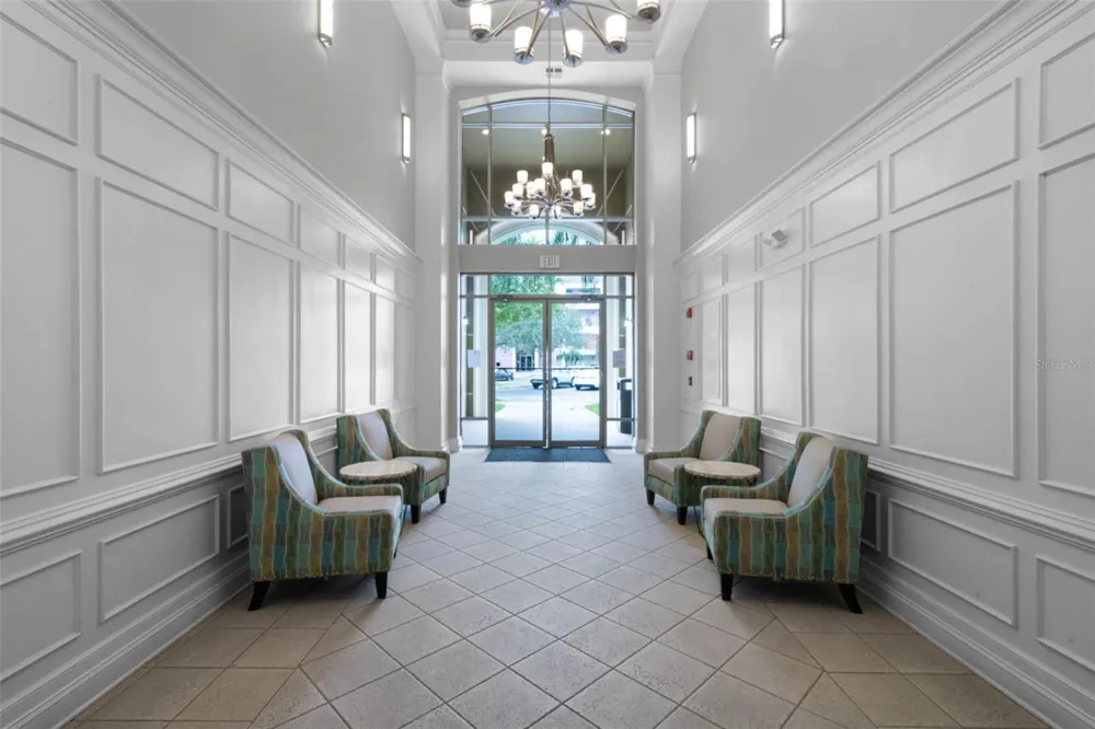 4840 CAYVIEW AVENUE #405 Orlando, FL 32819