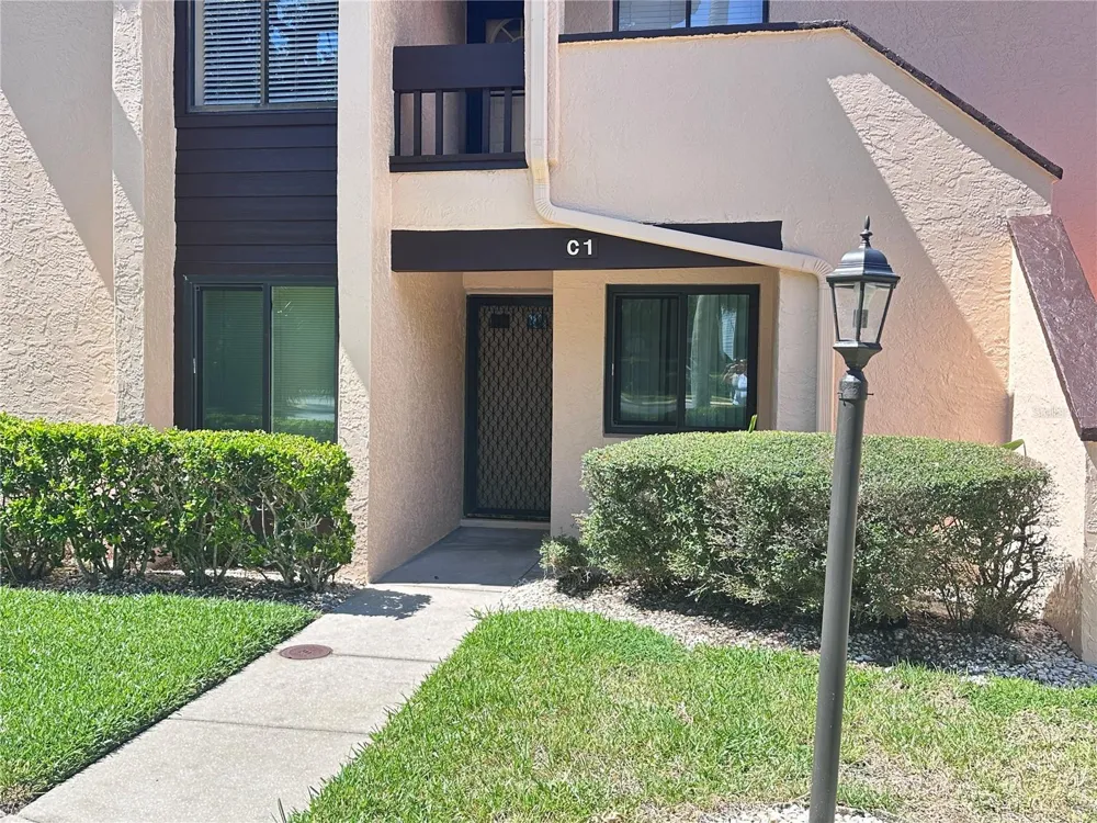 6221 TIMBER LAKE DRIVE #C1 Sarasota, FL 34243