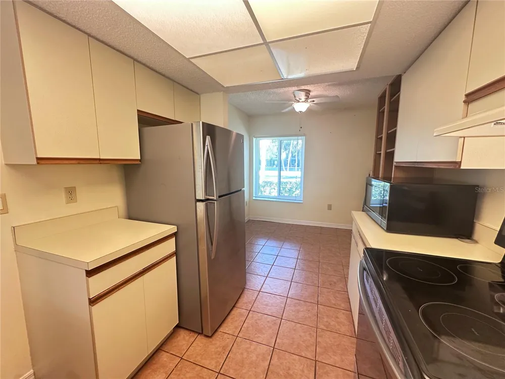 6221 TIMBER LAKE DRIVE #C1 Sarasota, FL 34243