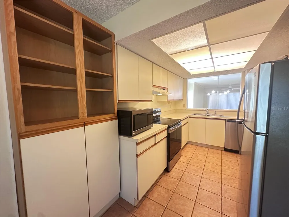 6221 TIMBER LAKE DRIVE #C1 Sarasota, FL 34243