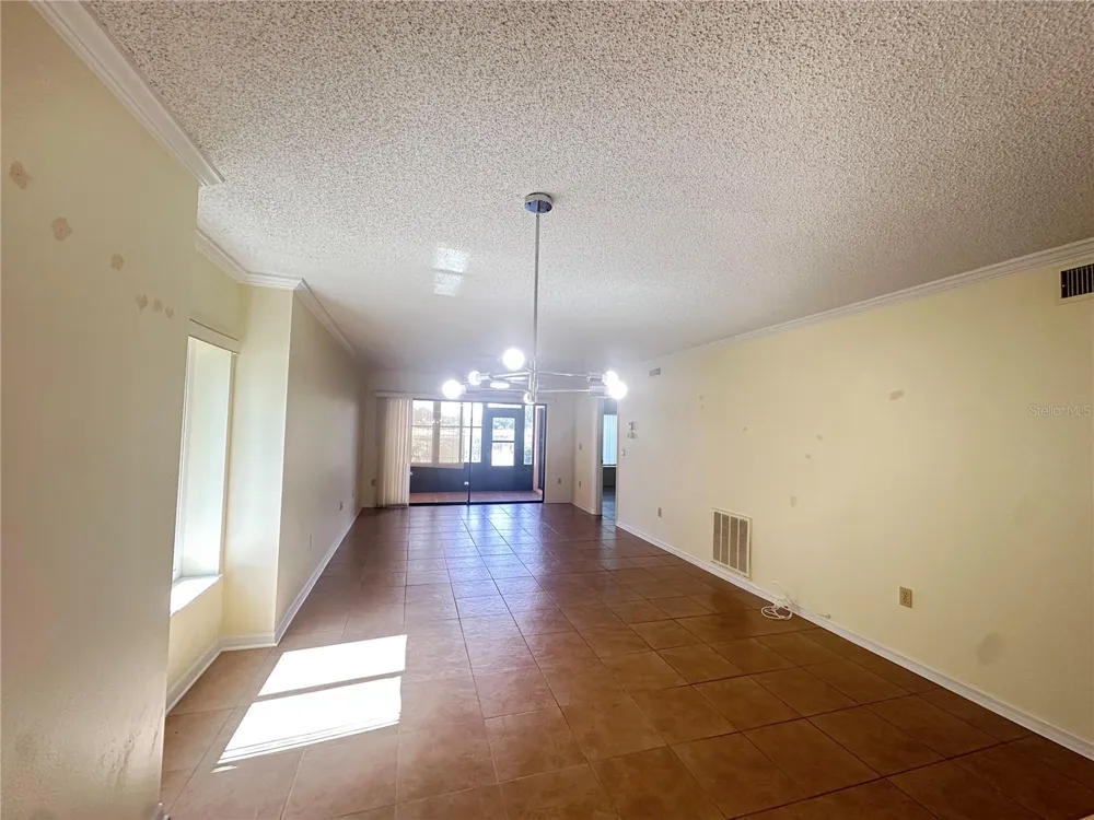 6221 TIMBER LAKE DRIVE #C1 Sarasota, FL 34243
