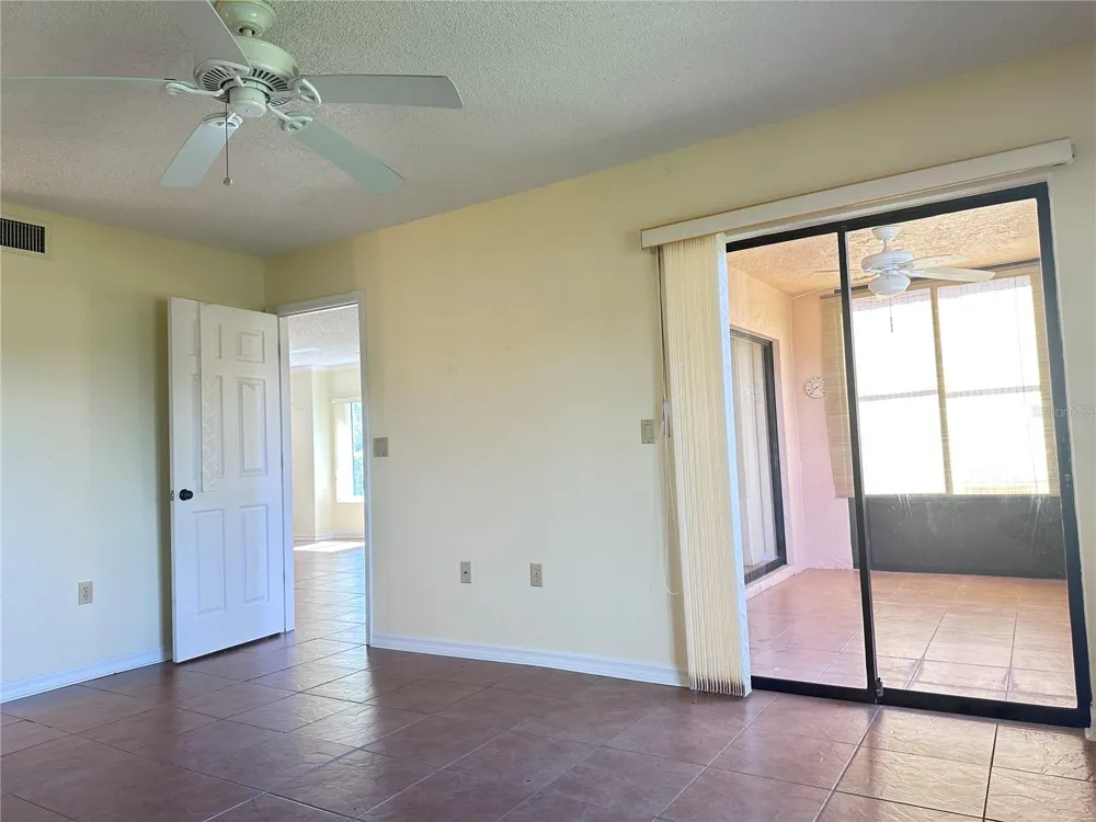 6221 TIMBER LAKE DRIVE #C1 Sarasota, FL 34243