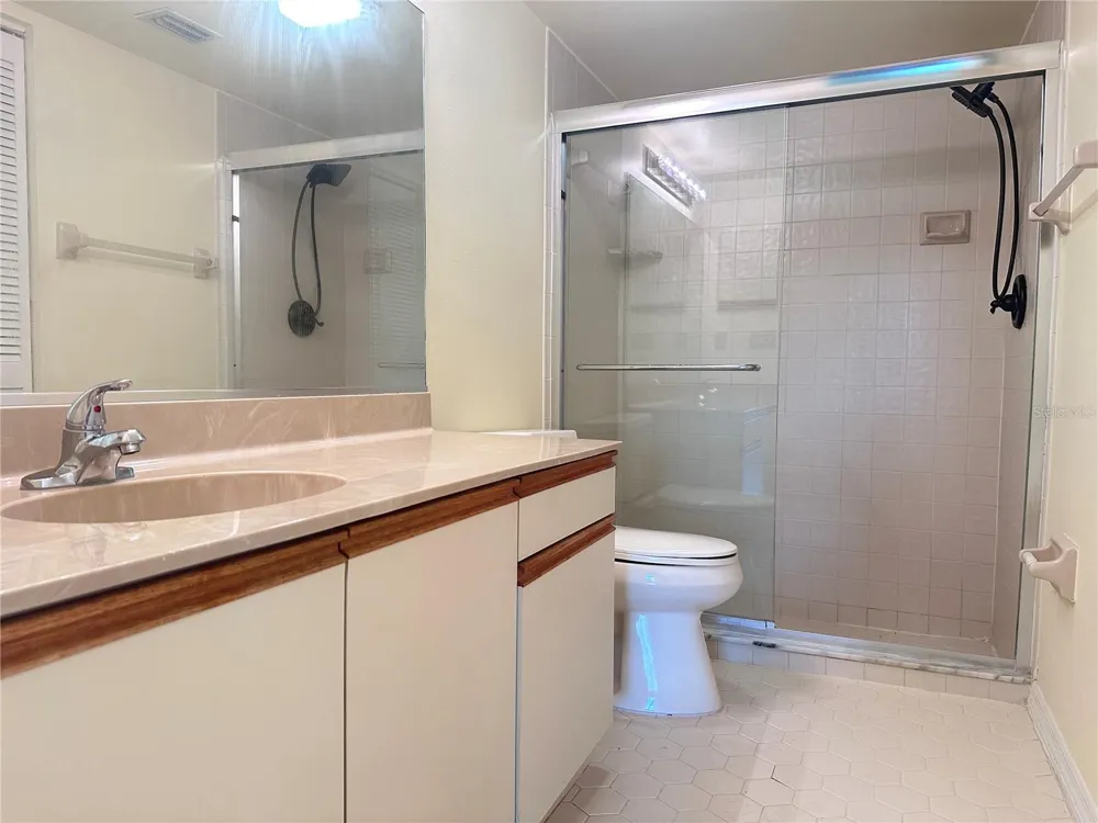 6221 TIMBER LAKE DRIVE #C1 Sarasota, FL 34243
