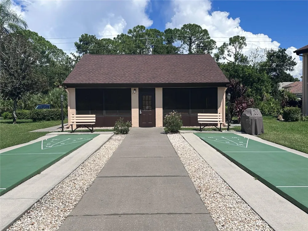 6221 TIMBER LAKE DRIVE #C1 Sarasota, FL 34243