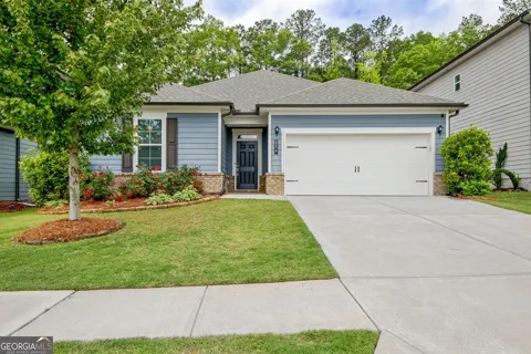 114 Vivian LN