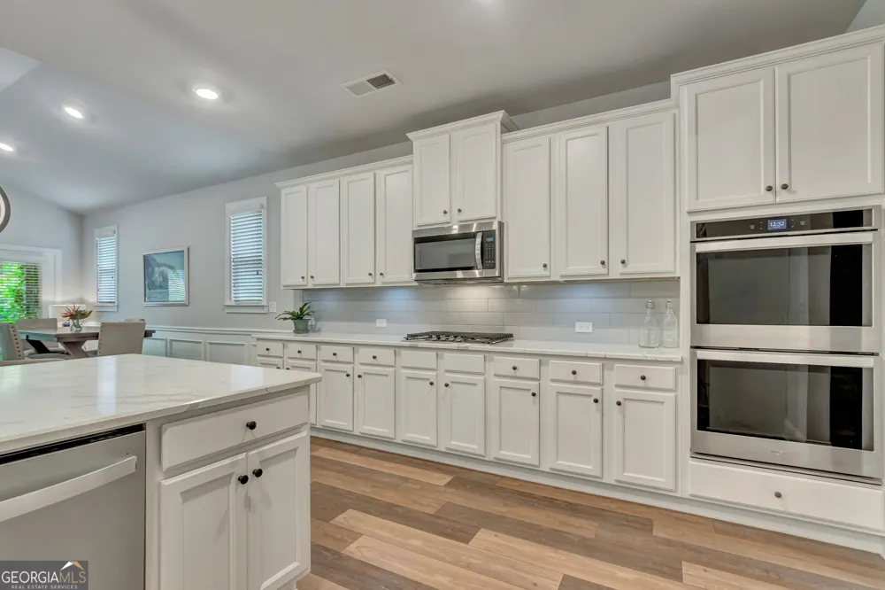 114 Vivian LN Peachtree City, GA 30269