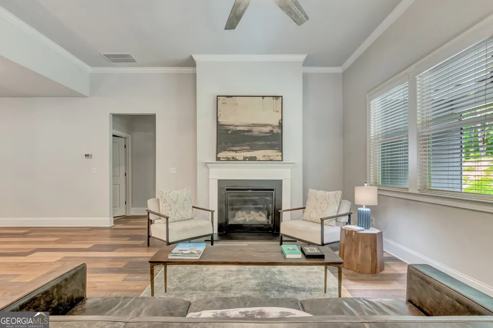 114 Vivian LN Peachtree City, GA 30269