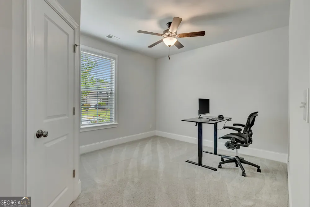 114 Vivian LN Peachtree City, GA 30269