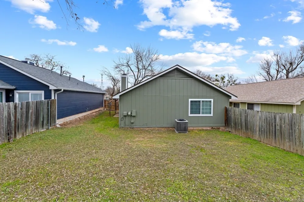 1809 Golden Pheasant Drive Austin, TX 78758