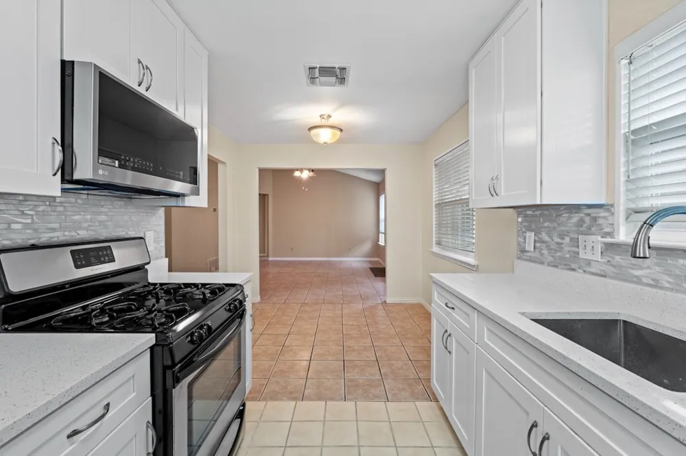 1809 Golden Pheasant Drive Austin, TX 78758