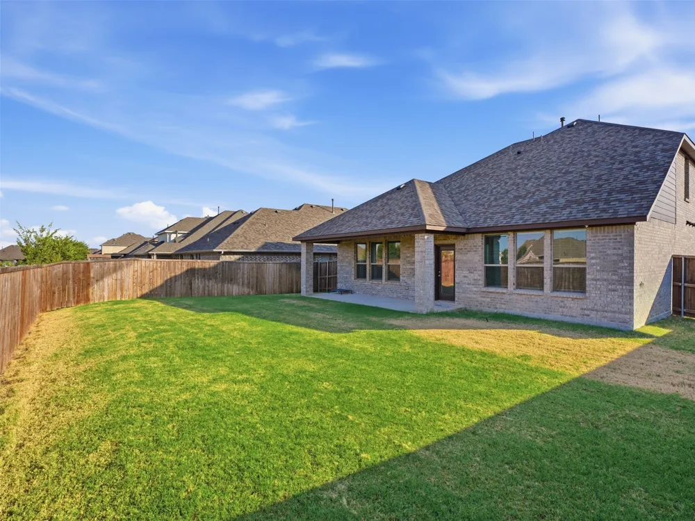 1128 Red Hawk Lane Forney, TX 75126