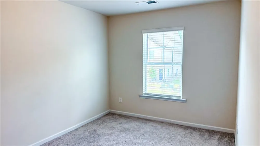 3472 Lakeview Creek Lithonia, GA 30038
