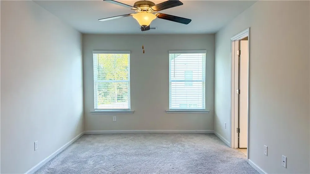 3472 Lakeview Creek Lithonia, GA 30038