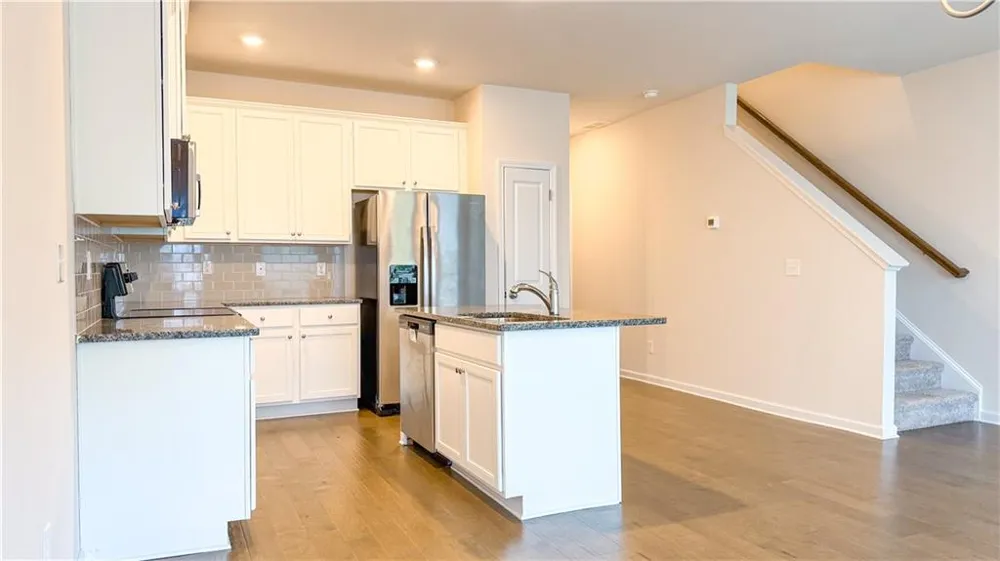 3472 Lakeview Creek Lithonia, GA 30038