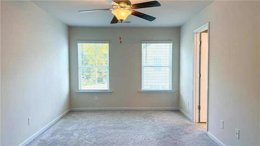 3472 Lakeview Creek Lithonia, GA 30038