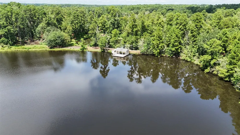 10332 Hunter Creek Lane Conroe, TX 77304