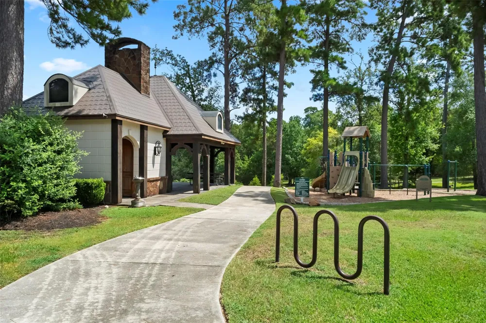 10332 Hunter Creek Lane Conroe, TX 77304