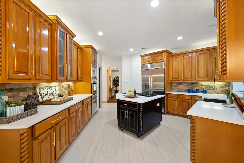 10332 Hunter Creek Lane Conroe, TX 77304
