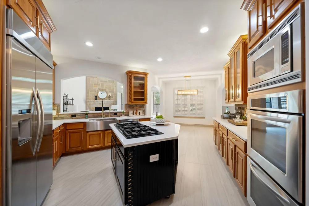 10332 Hunter Creek Lane Conroe, TX 77304