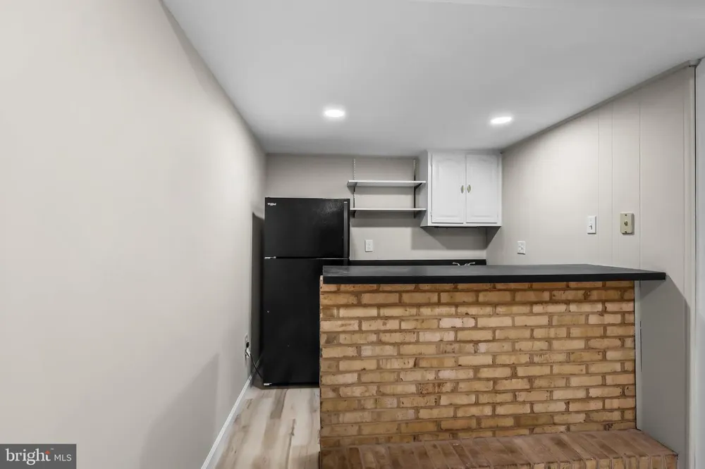 4223 AVON DRIVE Montclair, VA 22025