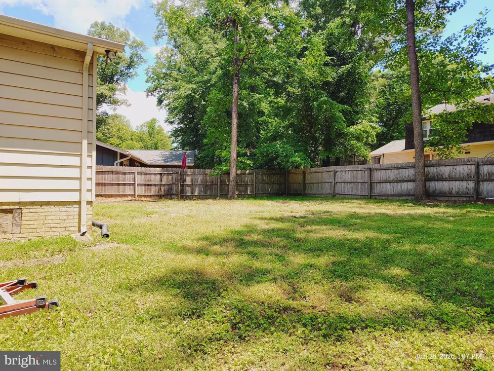 4223 AVON DRIVE Montclair, VA 22025