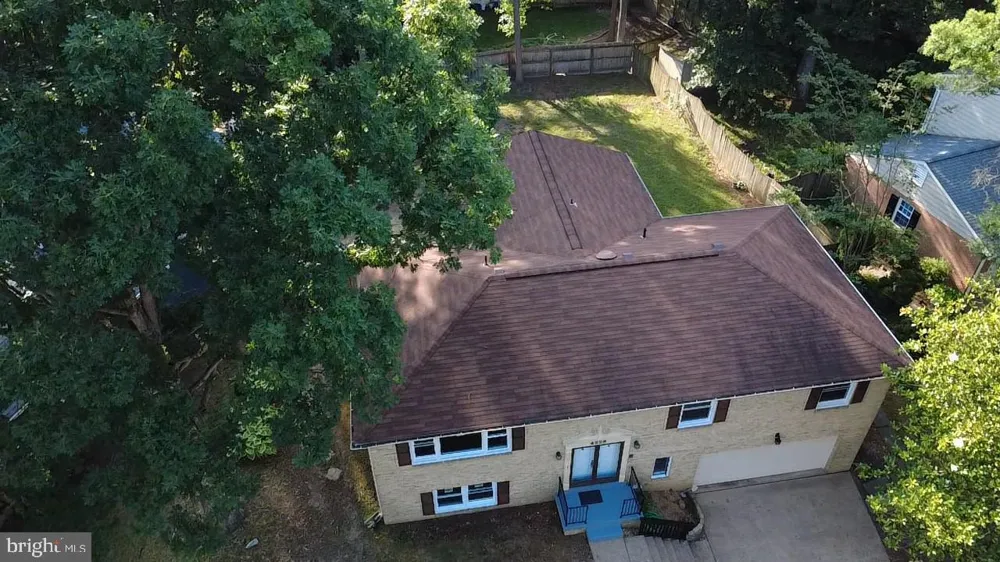 4223 AVON DRIVE Montclair, VA 22025