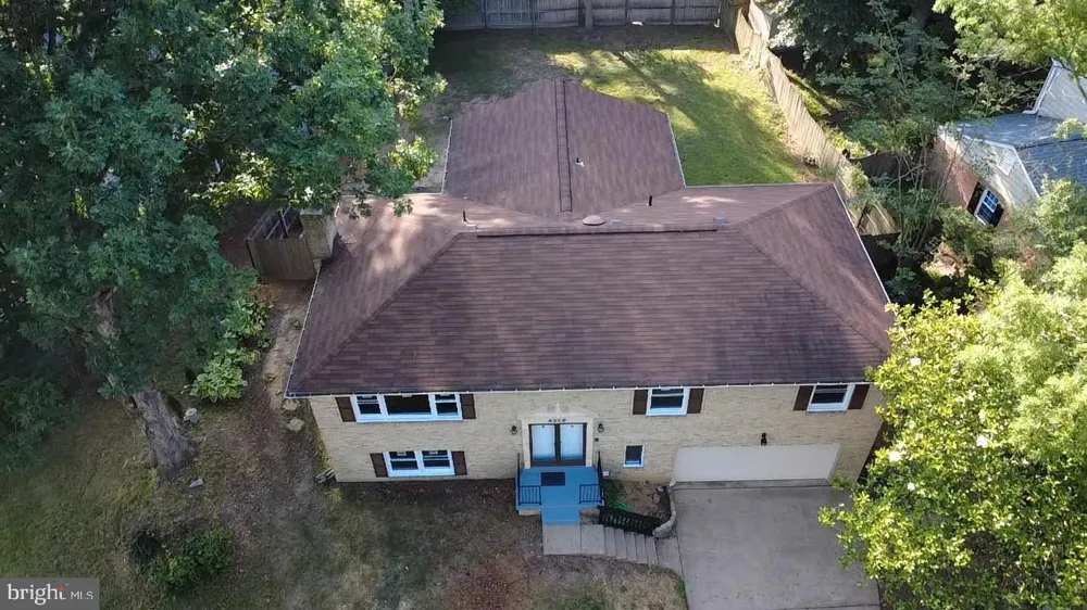 4223 AVON DRIVE Montclair, VA 22025
