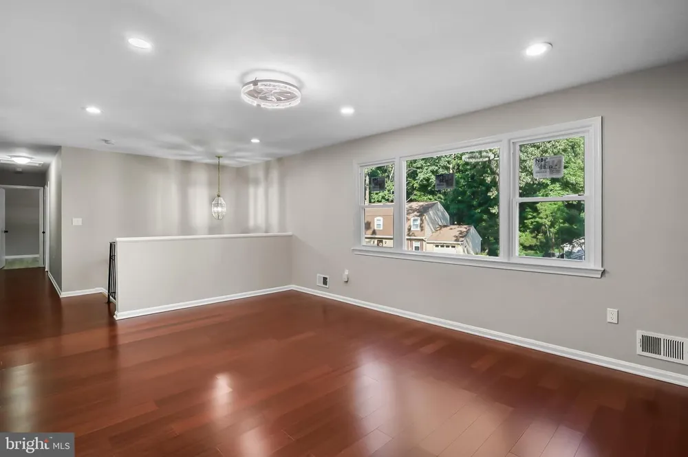 4223 AVON DRIVE Montclair, VA 22025
