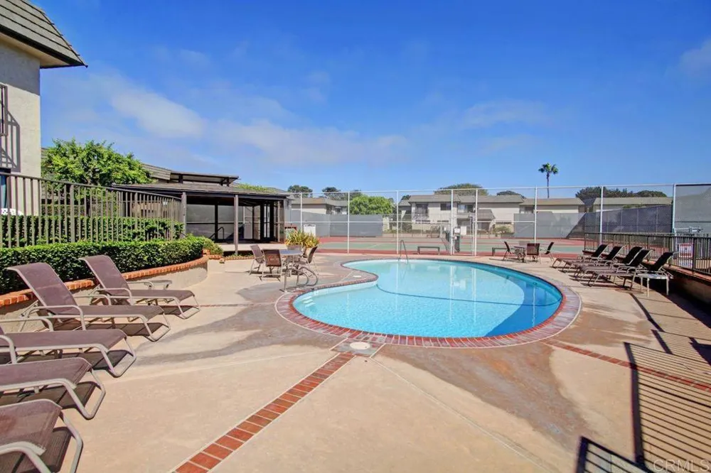 834 S Sierra Avenue Solana Beach, CA 92075
