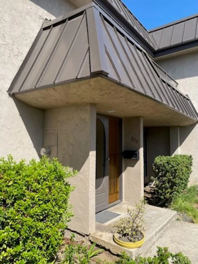 834 S Sierra Avenue Solana Beach, CA 92075