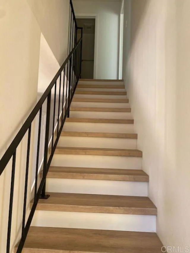 834 S Sierra Avenue Solana Beach, CA 92075